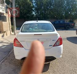 نيسان فيرسا